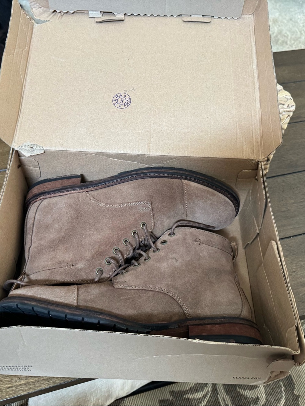Clarkdale hill suede boots